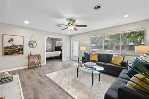 2417 Parson Ln, Sarasota, FL 34239 - Photo 7