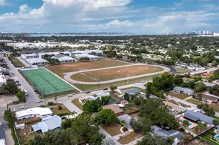 2417 Parson Ln, Sarasota, FL 34239 - Photo 31