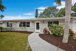 2417 Parson Ln, Sarasota, FL 34239 - Photo 1