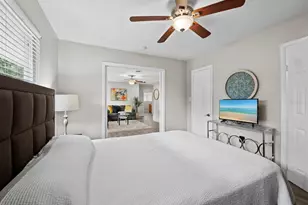 2417 Parson Ln, Sarasota, FL 34239 - Photo 15