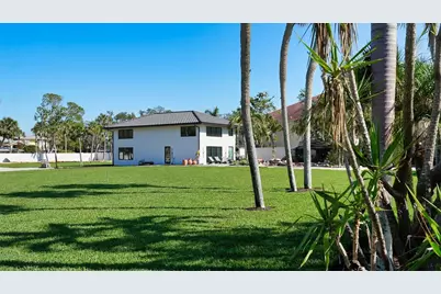 684 Freeling Drive, Sarasota, FL 34242 - Photo 27