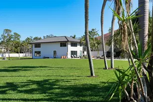 684 Freeling Dr, Sarasota, FL 34242 - Photo 27