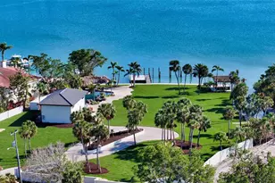 684 Freeling Dr, Sarasota, FL 34242 - Photo 9