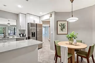 3711 Pinecone Ct, Sarasota, FL 34238 - Photo 11