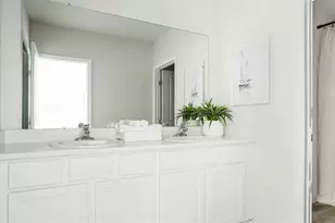 4088 Gold Dust Ln, Sarasota, FL 34243 - Photo 15