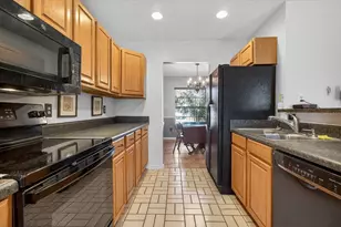 750 Caliente Dr, Brandon, FL 33511 - Photo 17