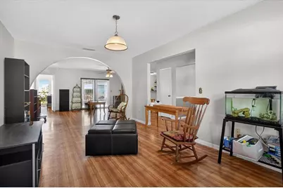 750 Caliente Drive, Brandon, FL 33511 - Photo 11