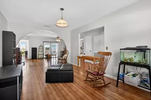 750 Caliente Dr, Brandon, FL 33511 - Photo 11