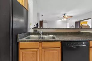 750 Caliente Dr, Brandon, FL 33511 - Photo 19