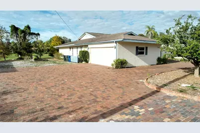 3016 Tanglewood Drive, Sarasota, FL 34239 - Photo 5