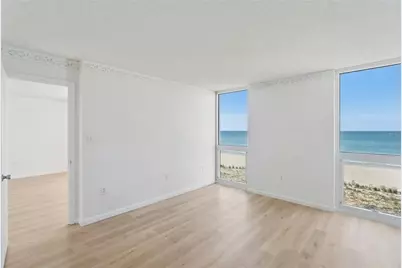 4485 Gulf Of Mexico Drive #402, Longboat Key, FL 34228 - Photo 15