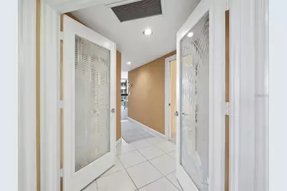 545 Sanctuary Drive #B506, Longboat Key, FL 34228 - Photo 13