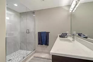 545 Sanctuary Dr, Longboat Key, FL 34228 - Photo 19