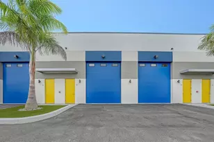 8100 Ciboney Ct, Sarasota, FL 34240 - Photo 5