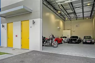 8100 Ciboney Ct, Sarasota, FL 34240 - Photo 7