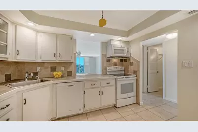 101 S Gulfstream Avenue #5J, Sarasota, FL 34236 - Photo 17