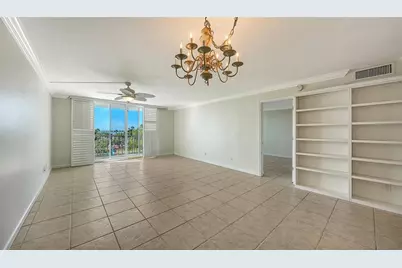 101 S Gulfstream Avenue #5J, Sarasota, FL 34236 - Photo 3