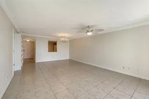 101 S Gulfstream Ave, Sarasota, FL 34236 - Photo 11