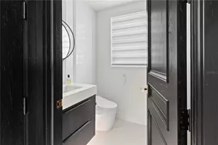 6427 Moorings Point Cir, Lakewood Ranch, FL 34202 - Photo 21