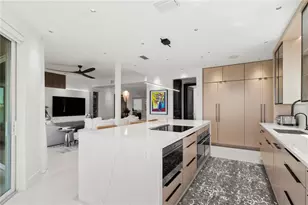 6427 Moorings Point Cir, Lakewood Ranch, FL 34202 - Photo 9