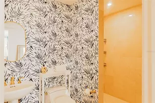 1300 Benjamin Franklin Dr, Sarasota, FL 34236 - Photo 45