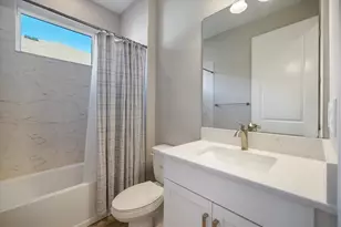 5616 Soft Skies Dr, Sarasota, FL 34238 - Photo 25