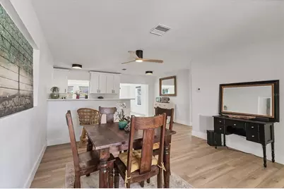 4970 Brookmeade Drive, Sarasota, FL 34232 - Photo 7