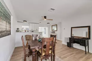 4970 Brookmeade Dr, Sarasota, FL 34232 - Photo 7