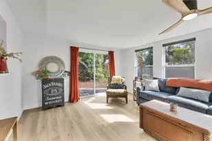 4970 Brookmeade Dr, Sarasota, FL 34232 - Photo 9