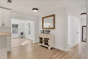 4970 Brookmeade Dr, Sarasota, FL 34232 - Photo 13