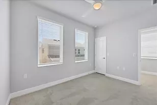 2340 Lindstrom St, Sarasota, FL 34237 - Photo 25