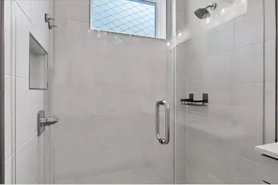 2340 Lindstrom Street, Sarasota, FL 34237 - Photo 19