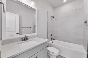 2340 Lindstrom St, Sarasota, FL 34237 - Photo 27