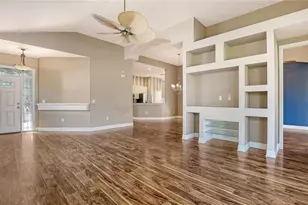 6519 Oakland Hills Dr, Lakewood Ranch, FL 34202 - Photo 5