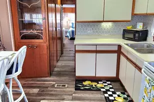 1912 Iowa Ave, Bradenton, FL 34207 - Photo 17