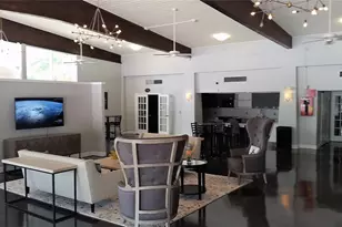 2700 Coconut Bay Ln, Sarasota, FL 34237 - Photo 15