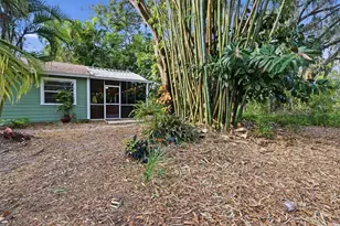 331 Bearded Oaks Cir, Sarasota, FL 34232 - Photo 23