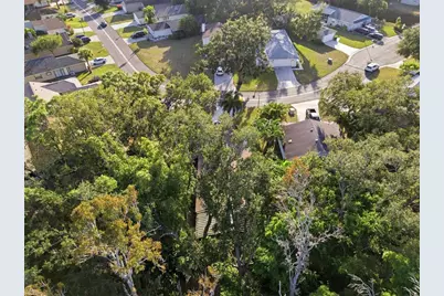 331 Bearded Oaks Circle, Sarasota, FL 34232 - Photo 33