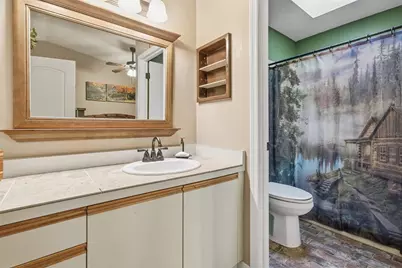 331 Bearded Oaks Circle, Sarasota, FL 34232 - Photo 13