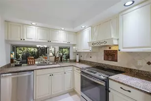 4759 Winslow Beacon, Sarasota, FL 34235 - Photo 5