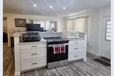 3313 Overcup Oak Terrace, Sarasota, FL 34237 - Photo 9