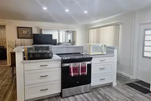 3313 Overcup Oak Terrace, Sarasota, FL 34237 - Photo 9