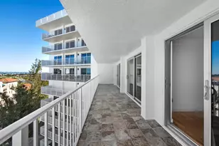 2301 Gulf of Mexico Dr, Longboat Key, FL 34228 - Photo 23