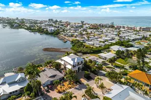 511 Bayview Dr, Holmes Beach, FL 34217 - Photo 85