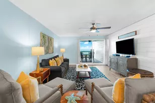 102 68th St, Holmes Beach, FL 34217 - Photo 21