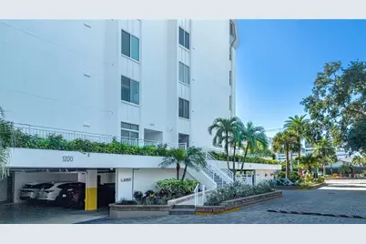 1200 E Peppertree Lane #601, Sarasota, FL 34242 - Photo 3