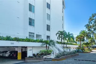 1200 E Peppertree Ln, Sarasota, FL 34242 - Photo 3