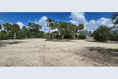 1221 S Basin Lane, Sarasota, FL 34242 - Photo 21