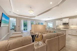 10193 Canaveral Cir, Sarasota, FL 34241 - Photo 7