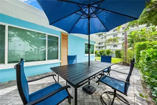 1136 Seaside Dr, Sarasota, FL 34242 - Photo 11